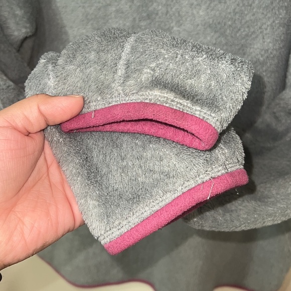Patagonia Re-tool Snap-T Gray and Pink Pullover - Picture 6 of 7